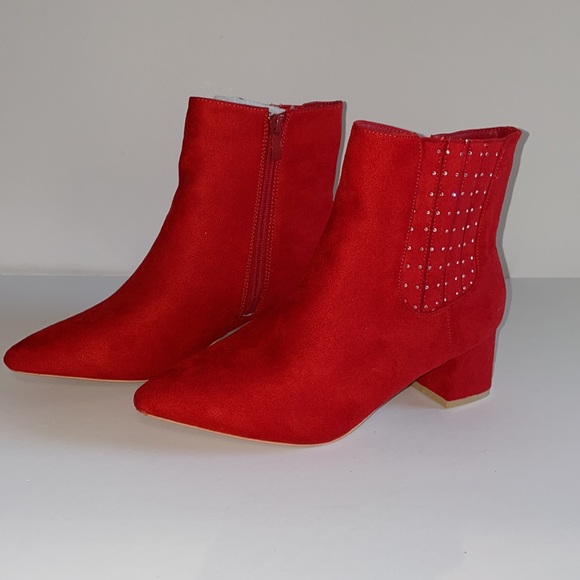 Viviany Heel The World Women's Ankle Boots Block Heel 2" Booties Rhinestones New - Picture 5 of 17